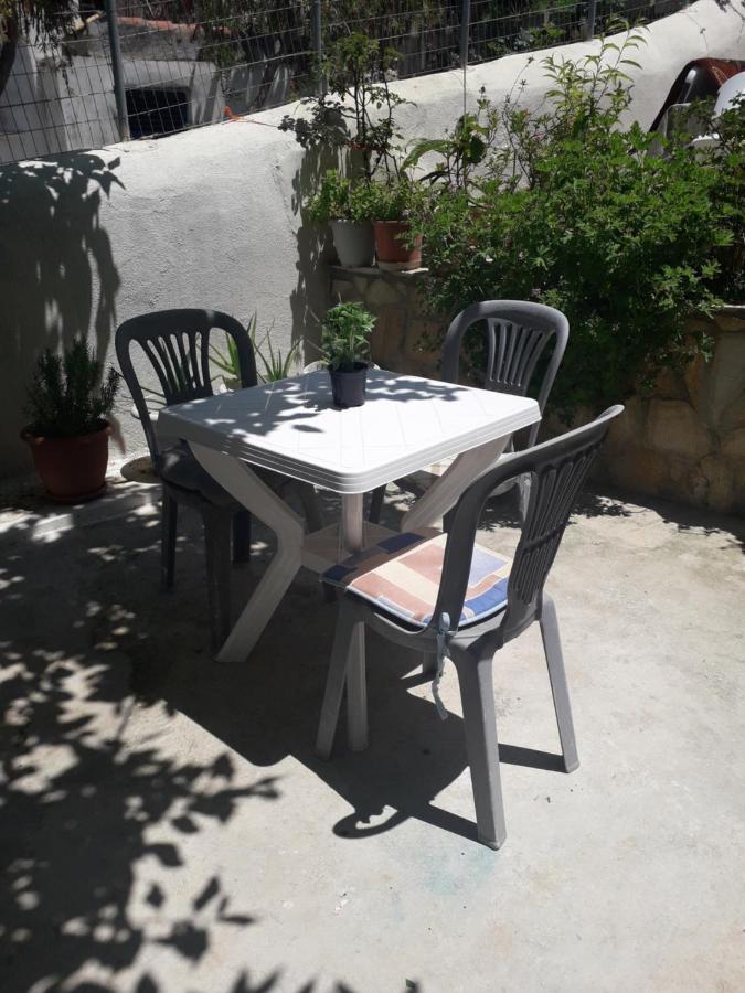 Pylos Gem Buitenkant foto
